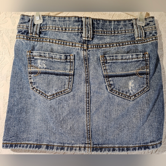 SO Distressed Denim Pocket Miniskirt - Picture 6 of 12